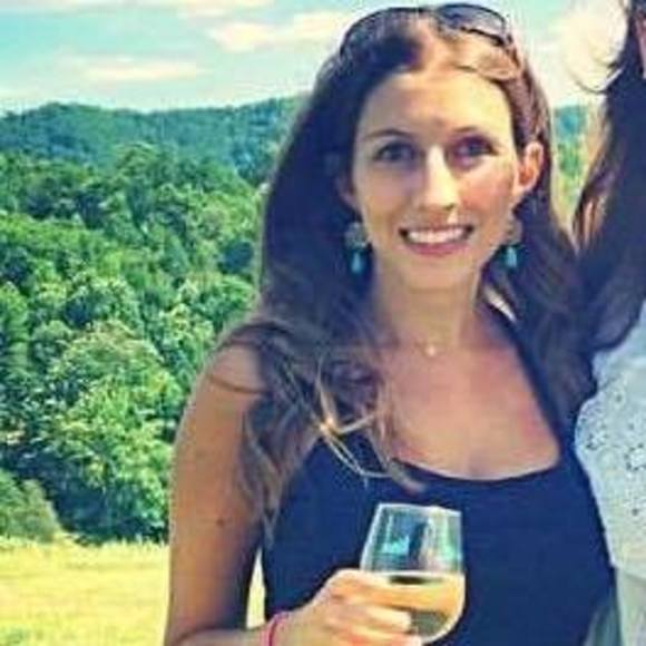 Meet your Posher, Christina - Picture 1 of 1